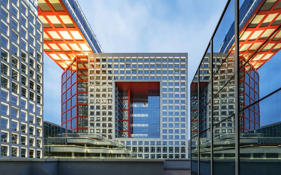 深圳金港大厦现代城市楼体亮化工程设计以及成功案例