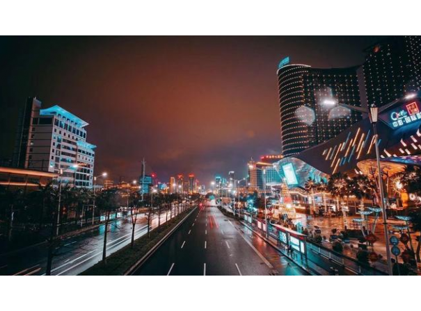 广场照明灯光的作用?